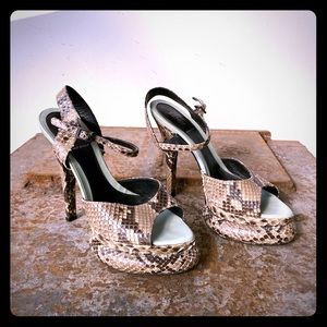 Fendi authentic python skin platform heels